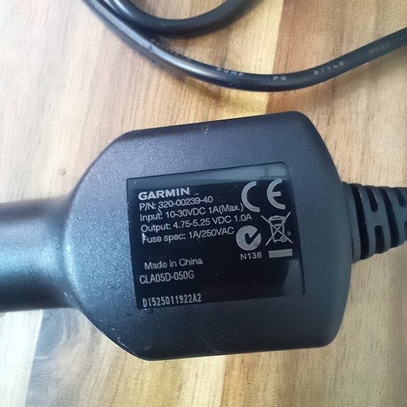 Garmin nuvi 55LM 5" Portable GPS Unit with Car Charger Bundle - Picture 3 of 7